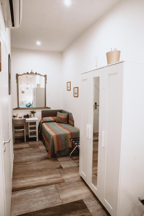 フォッジア Aleandre Bed & Breakfast エクステリア 写真