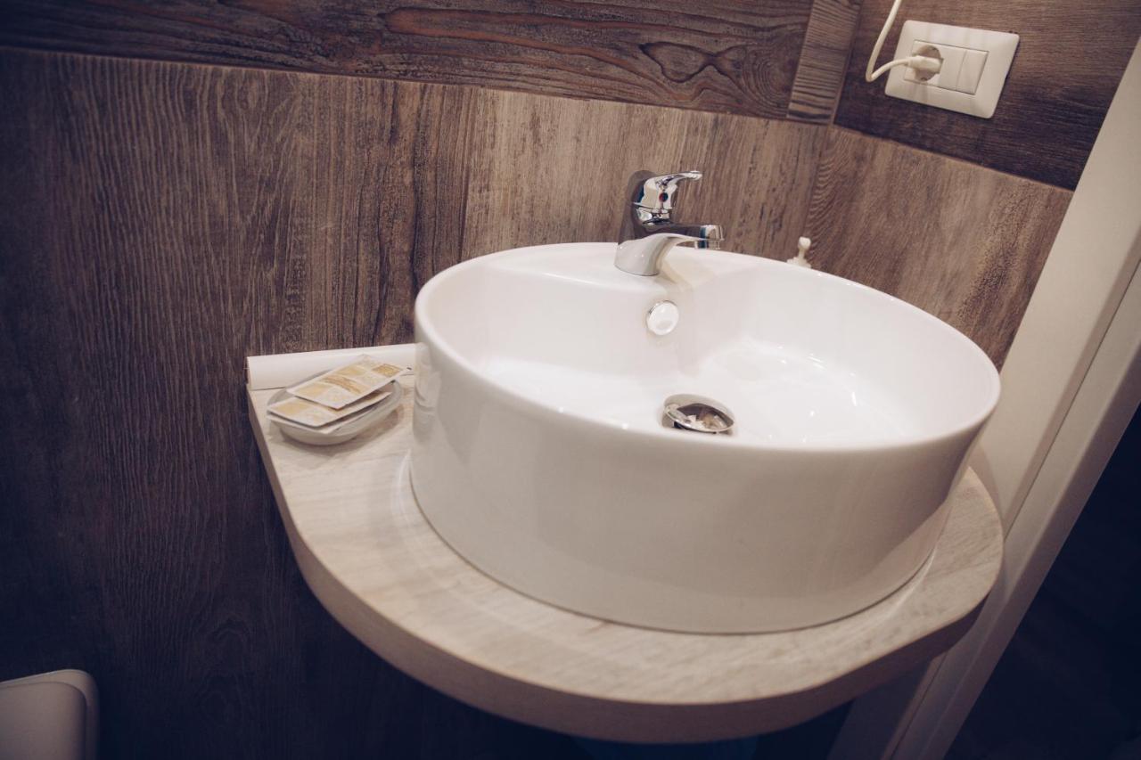フォッジア Aleandre Bed & Breakfast エクステリア 写真